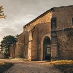Chapelle saint jacques à Saint-Gaudens, centre d’art, golden hour