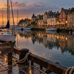 Visiter le golfe du morbihan : port de Vannes golden hour