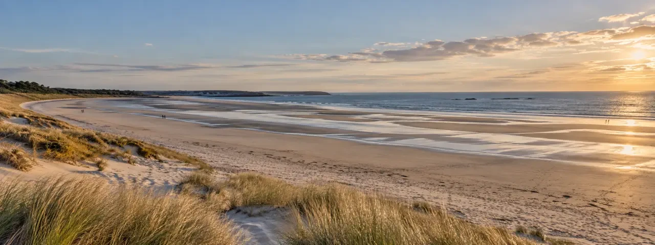 Plages secrètes du Morbihan : vaste plage dunaire de Landrézac à Sarzeau